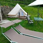 Glamping C Selva Tenda Ciliegio Camping *